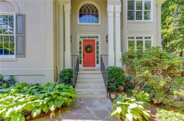 2591 Kenswick Circle, Lawrenceville, GA 30044