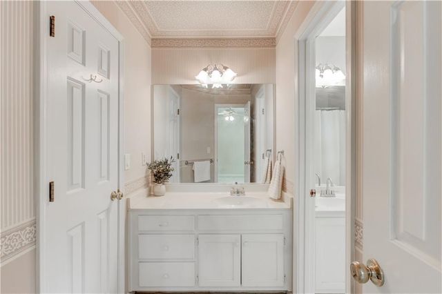 2591 Kenswick Circle, Lawrenceville, GA 30044