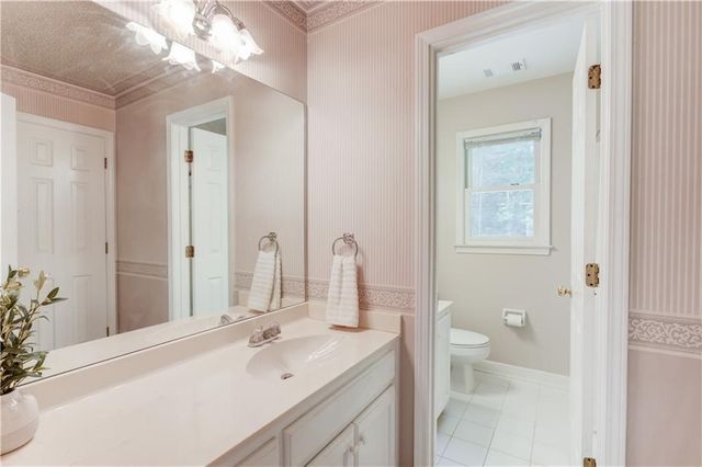 2591 Kenswick Circle, Lawrenceville, GA 30044