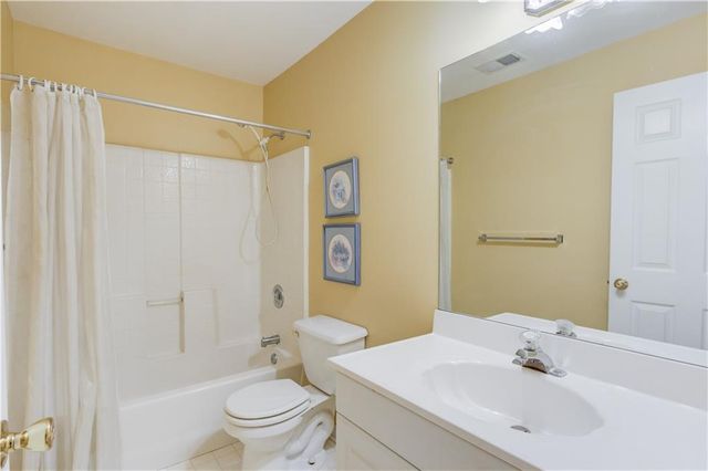 2591 Kenswick Circle, Lawrenceville, GA 30044