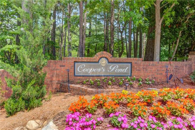 2591 Kenswick Circle, Lawrenceville, GA 30044