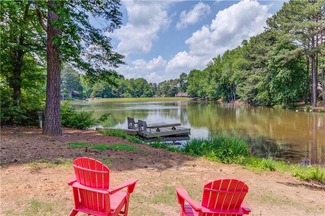 2591 Kenswick Circle, Lawrenceville, GA 30044