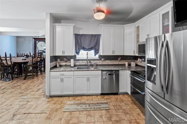 133 Rivermeade Lane, Belleville, IL 62220