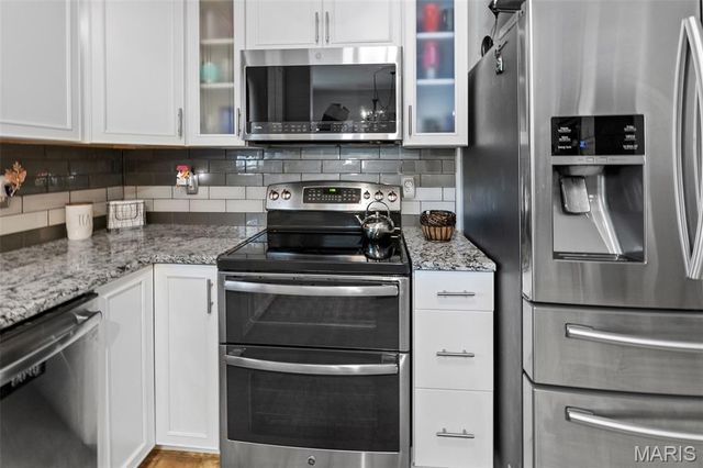 133 Rivermeade Lane, Belleville, IL 62220