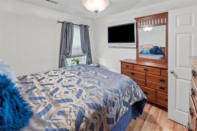 133 Rivermeade Lane, Belleville, IL 62220