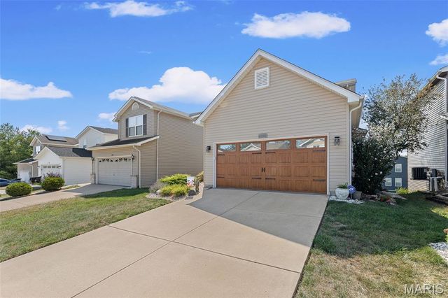 133 Rivermeade Lane, Belleville, IL 62220