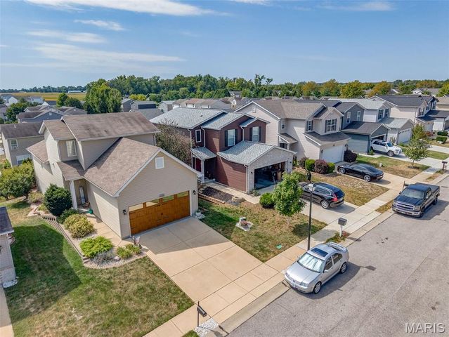 133 Rivermeade Lane, Belleville, IL 62220