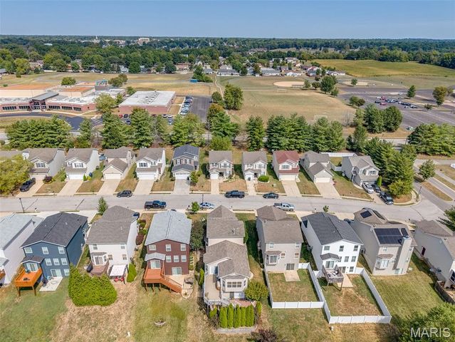 133 Rivermeade Lane, Belleville, IL 62220