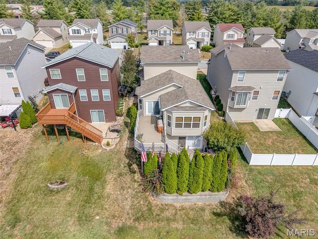 133 Rivermeade Lane, Belleville, IL 62220