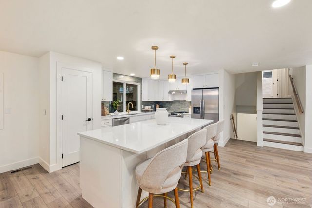 14404 107th Place NE, Kirkland, WA 98034