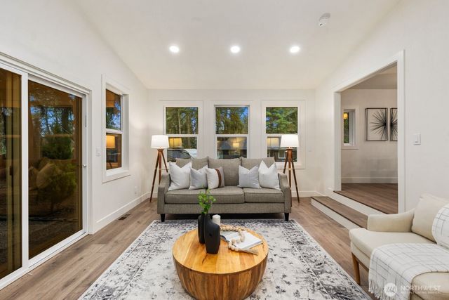 14404 107th Place NE, Kirkland, WA 98034