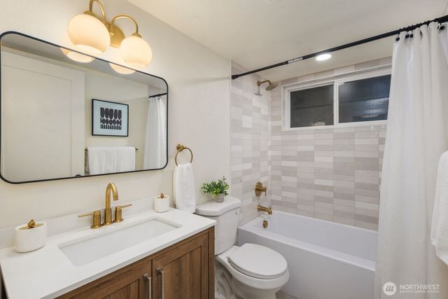 14404 107th Place NE, Kirkland, WA 98034