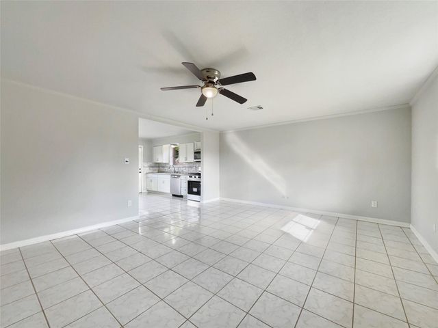 205 Bastrop Street, Angleton, TX 77515