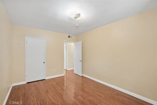 22427 Vanowen, West Hills, CA 91307