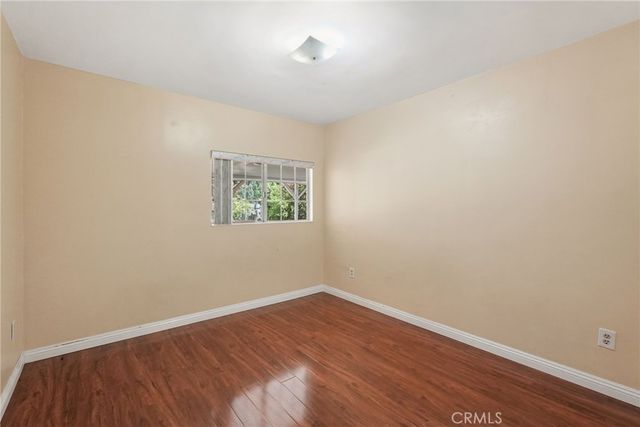 22427 Vanowen, West Hills, CA 91307
