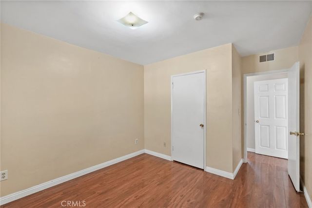 22427 Vanowen, West Hills, CA 91307