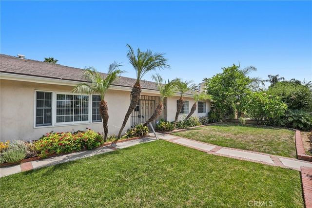 22427 Vanowen, West Hills, CA 91307