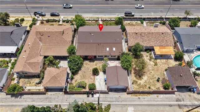 22427 Vanowen, West Hills, CA 91307