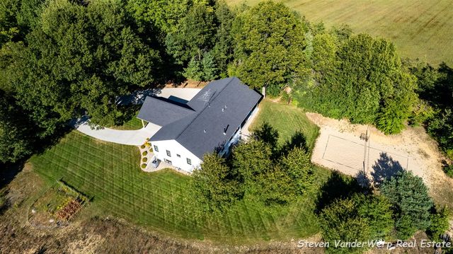 12640 Bucs Drive, Grand Haven, MI 49417