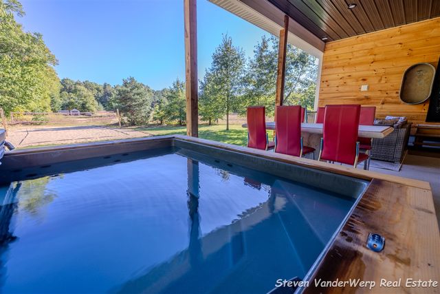 12640 Bucs Drive, Grand Haven, MI 49417