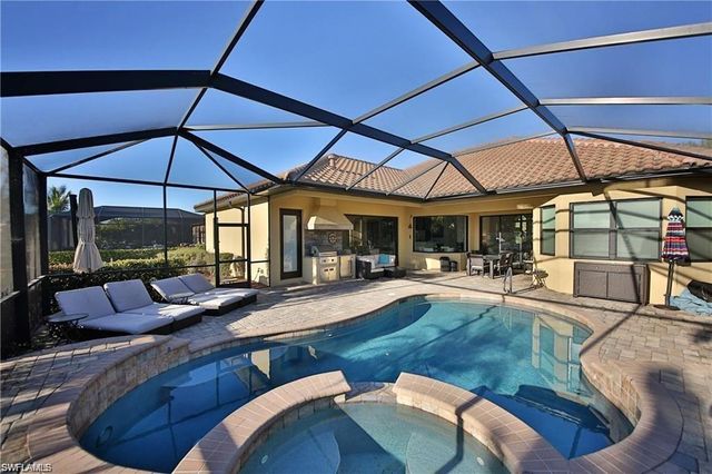 9461 Italia WAY, Naples, FL 34113