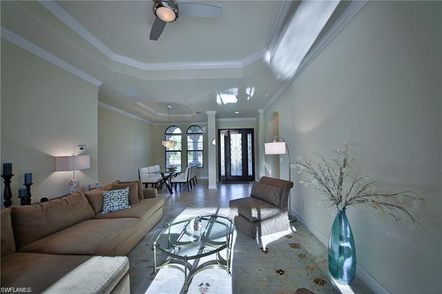 9461 Italia WAY, Naples, FL 34113
