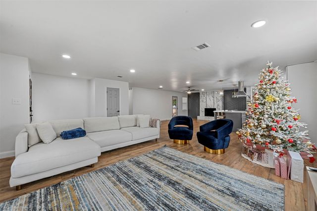 9806 Parkford Drive, Dallas, TX 75238