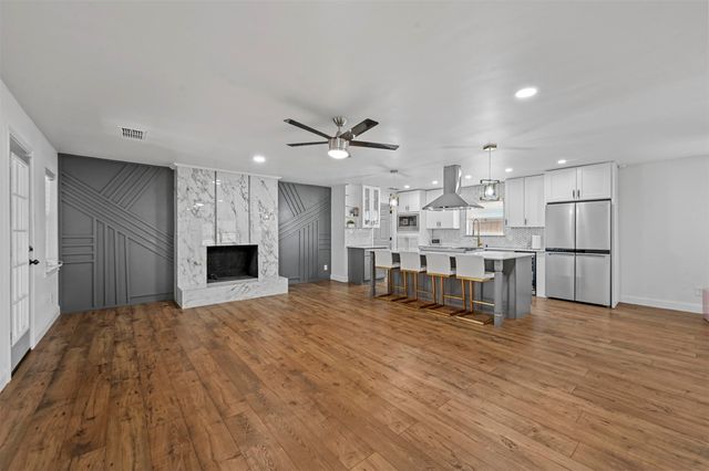 9806 Parkford Drive, Dallas, TX 75238