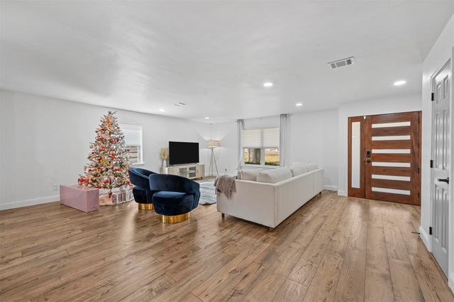 9806 Parkford Drive, Dallas, TX 75238