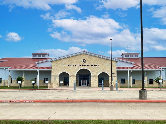 2302 Upland Park Drive, Sugar Land, TX 77479