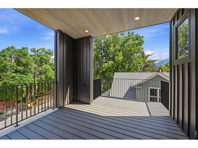 1633 17th St A, Boulder, CO 80302