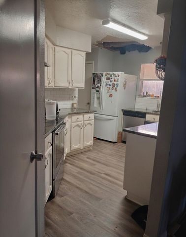 6303 Coachgate Drive, Spring, TX 77373