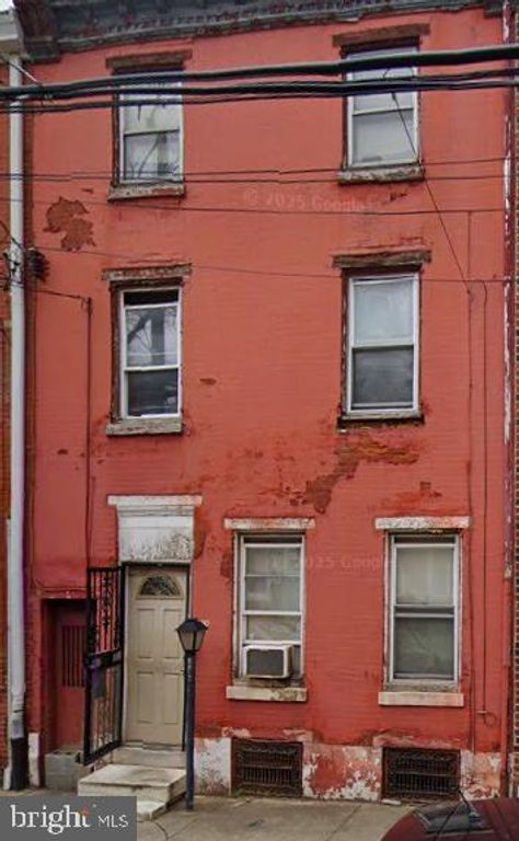 1530 N LAWRENCE ST, Philadelphia, PA 19122