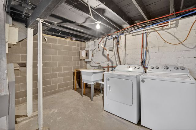 3405 Washington Avenue, Des Moines, IA 50310