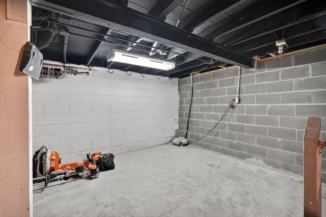 3405 Washington Avenue, Des Moines, IA 50310