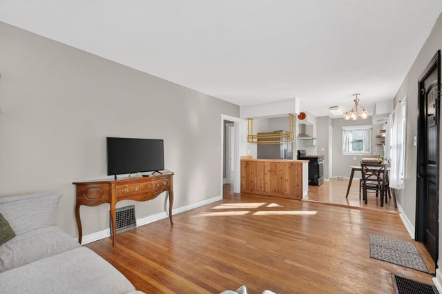 3405 Washington Avenue, Des Moines, IA 50310