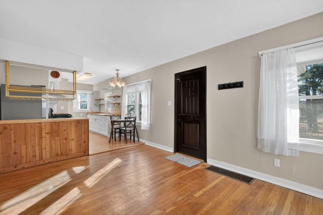 3405 Washington Avenue, Des Moines, IA 50310