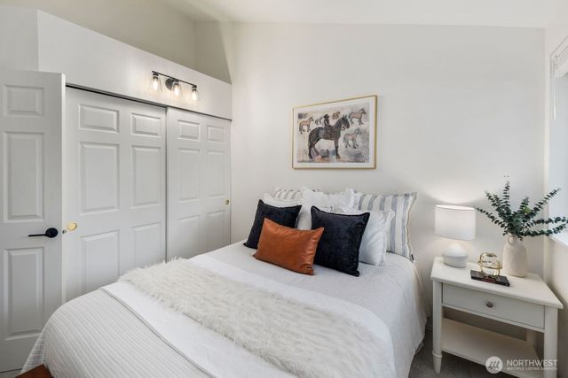 6945 NE 170th Street, Kenmore, WA 98028