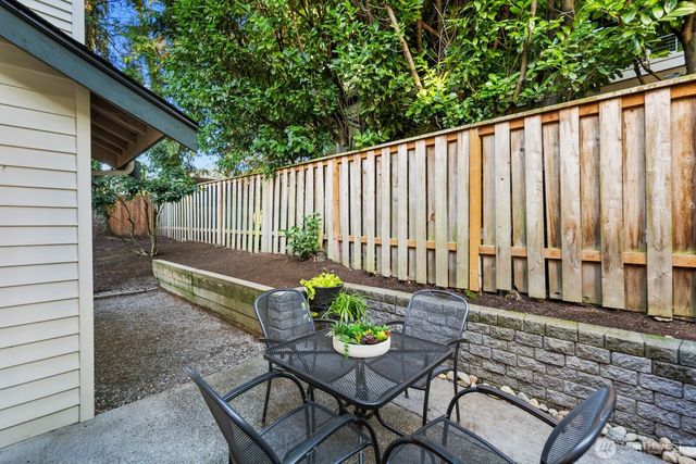 6945 NE 170th Street, Kenmore, WA 98028