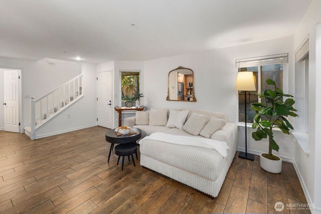 6945 NE 170th Street, Kenmore, WA 98028