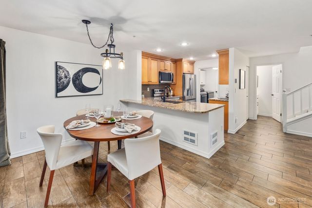 6945 NE 170th Street, Kenmore, WA 98028