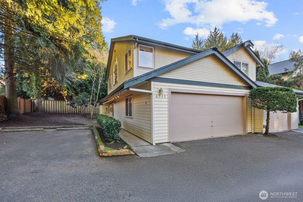 6945 NE 170th Street, Kenmore, WA 98028