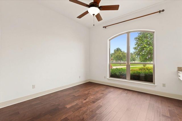 101 Eland Ave, Bastrop, TX 78602