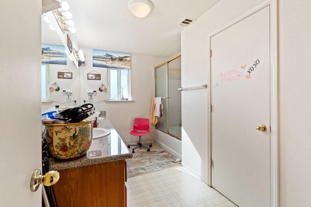 2065 S Wolters Avenue, Fresno, CA 93702