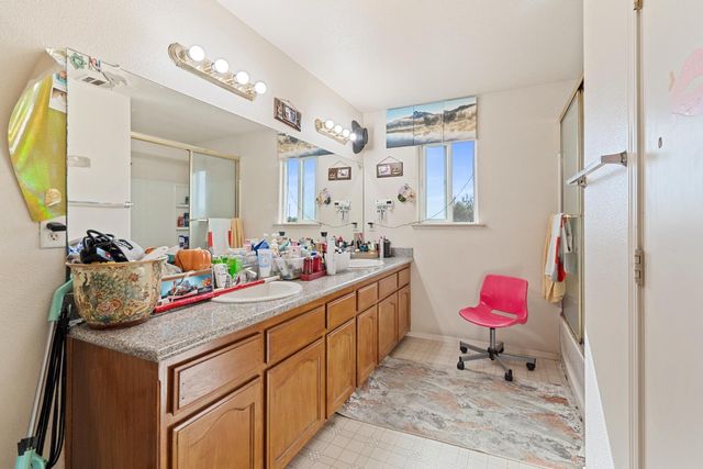 2065 S Wolters Avenue, Fresno, CA 93702