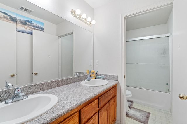 2065 S Wolters Avenue, Fresno, CA 93702