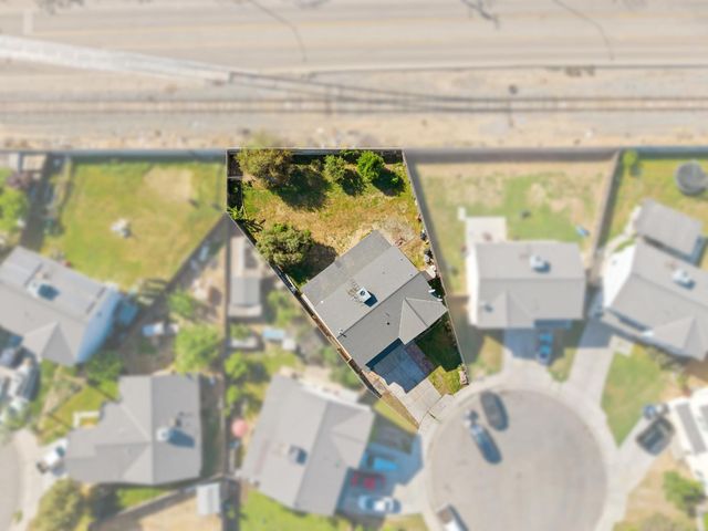 2065 S Wolters Avenue, Fresno, CA 93702