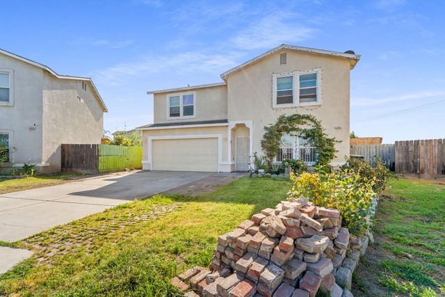 2065 S Wolters Avenue, Fresno, CA 93702
