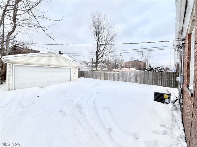 16301 Invermere Avenue, Cleveland, OH 44128