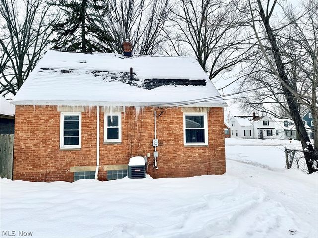 16301 Invermere Avenue, Cleveland, OH 44128